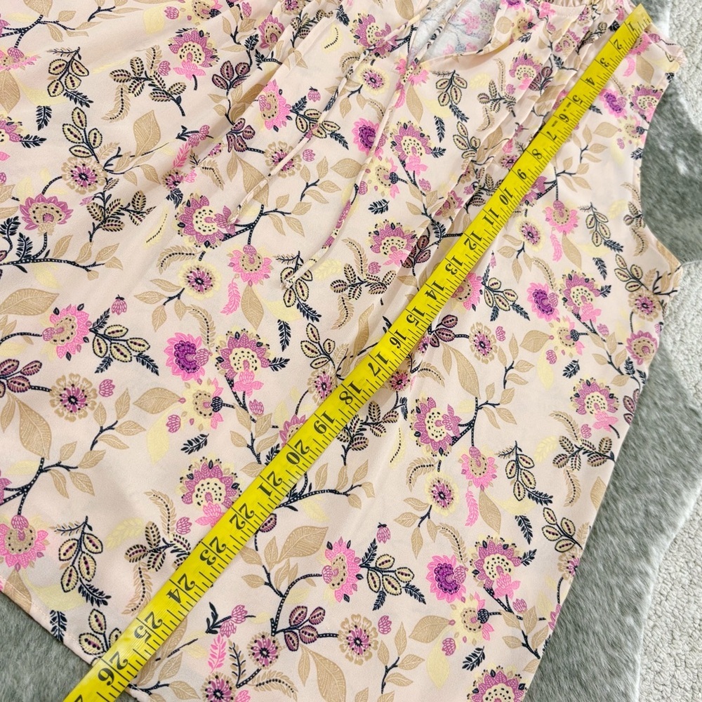 LOFT Floral Pintucked Ruffle Tie Neck Blouse Large - Picture 9 of 10